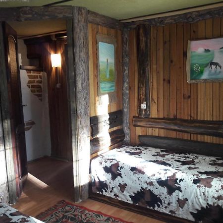 Sho Aghrousadba Zapovednyi Ostrov酒店 外观 照片