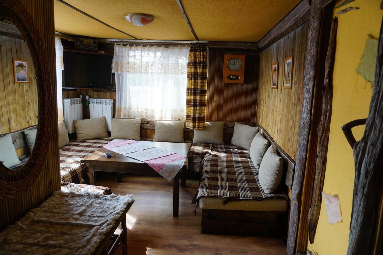 Sho Aghrousadba Zapovednyi Ostrov酒店 外观 照片